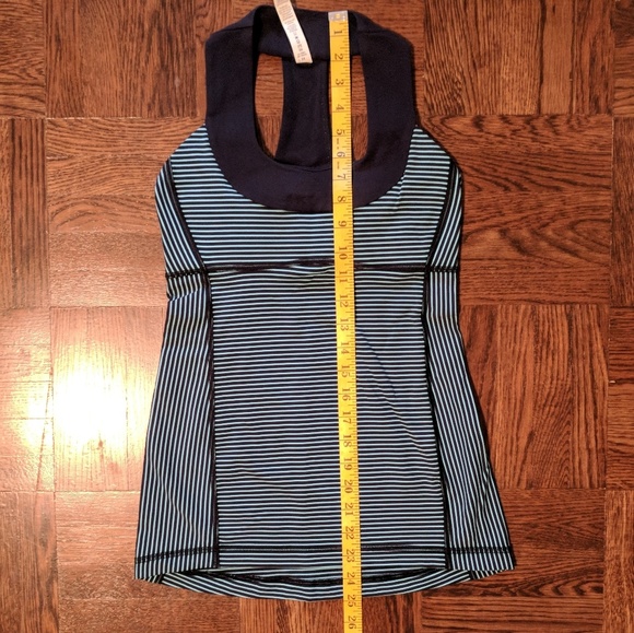 Lululemon Shelf Bra Tank - Picture 6 of 7